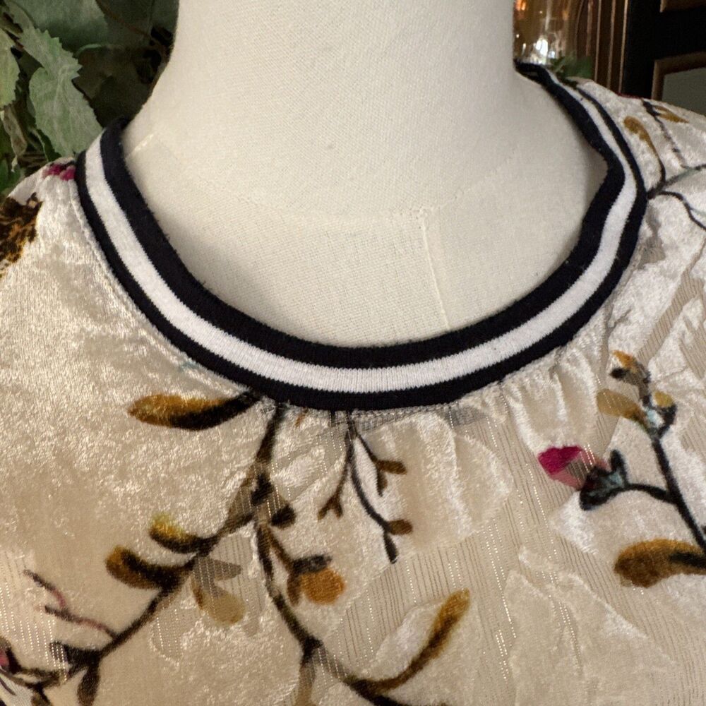Womens Floral Blouse Short Sleeve Beige Boho Casual Top Lightweight Chic M - Picture 5 of 12